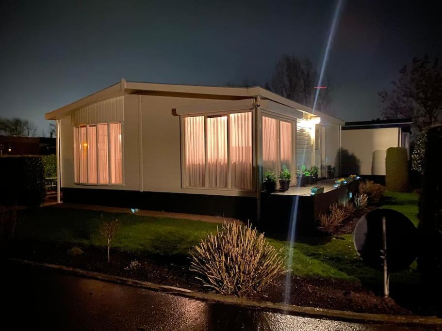 Luxe Chalet In Prachtig Natuurgebied Lith Exteriér fotografie
