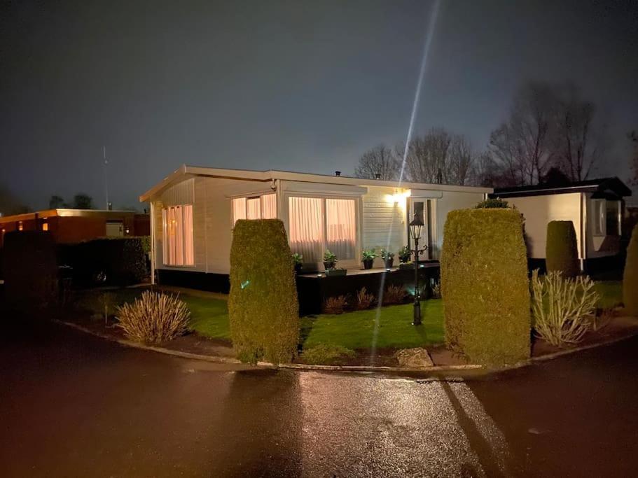 Luxe Chalet In Prachtig Natuurgebied Lith Exteriér fotografie